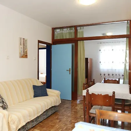 Seaside Tisno