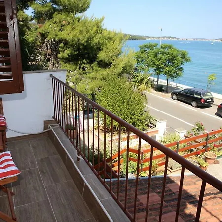 Seaside Tisno