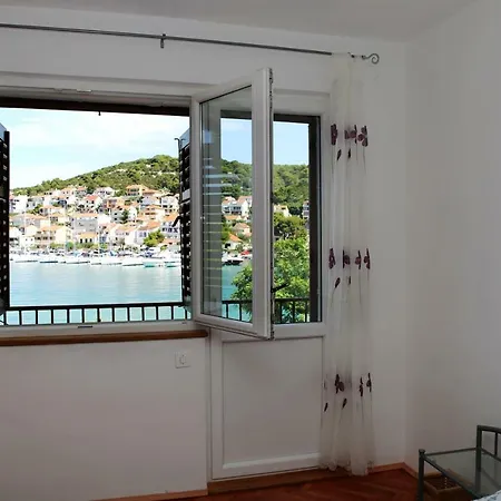 Seaside Тисно