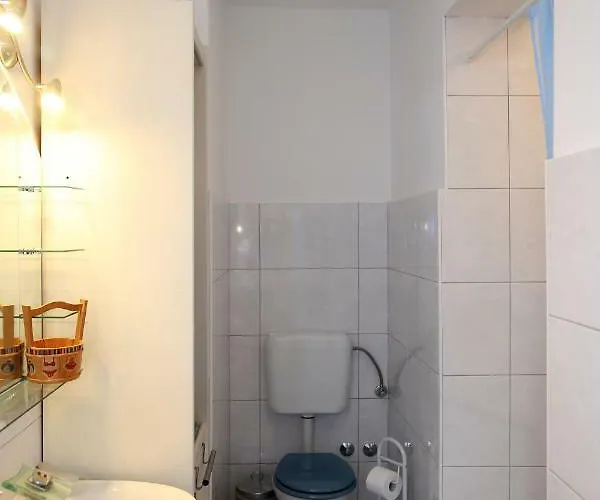 Seaside Apartment Tisno